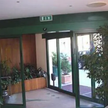 Italia Hotel 3*
