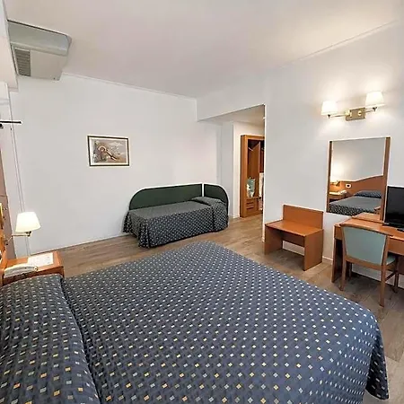 Otel Italia