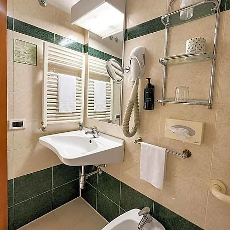 Otel Italia